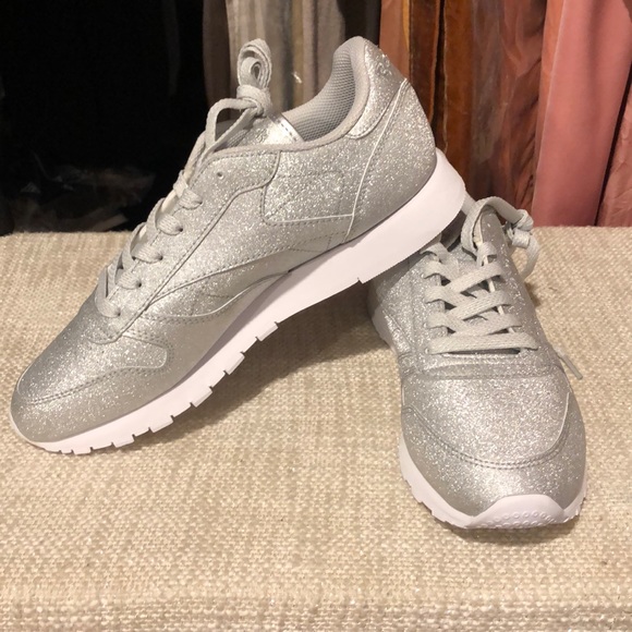 Reebok Shoes - NWOB Reebok Athletic Shoe